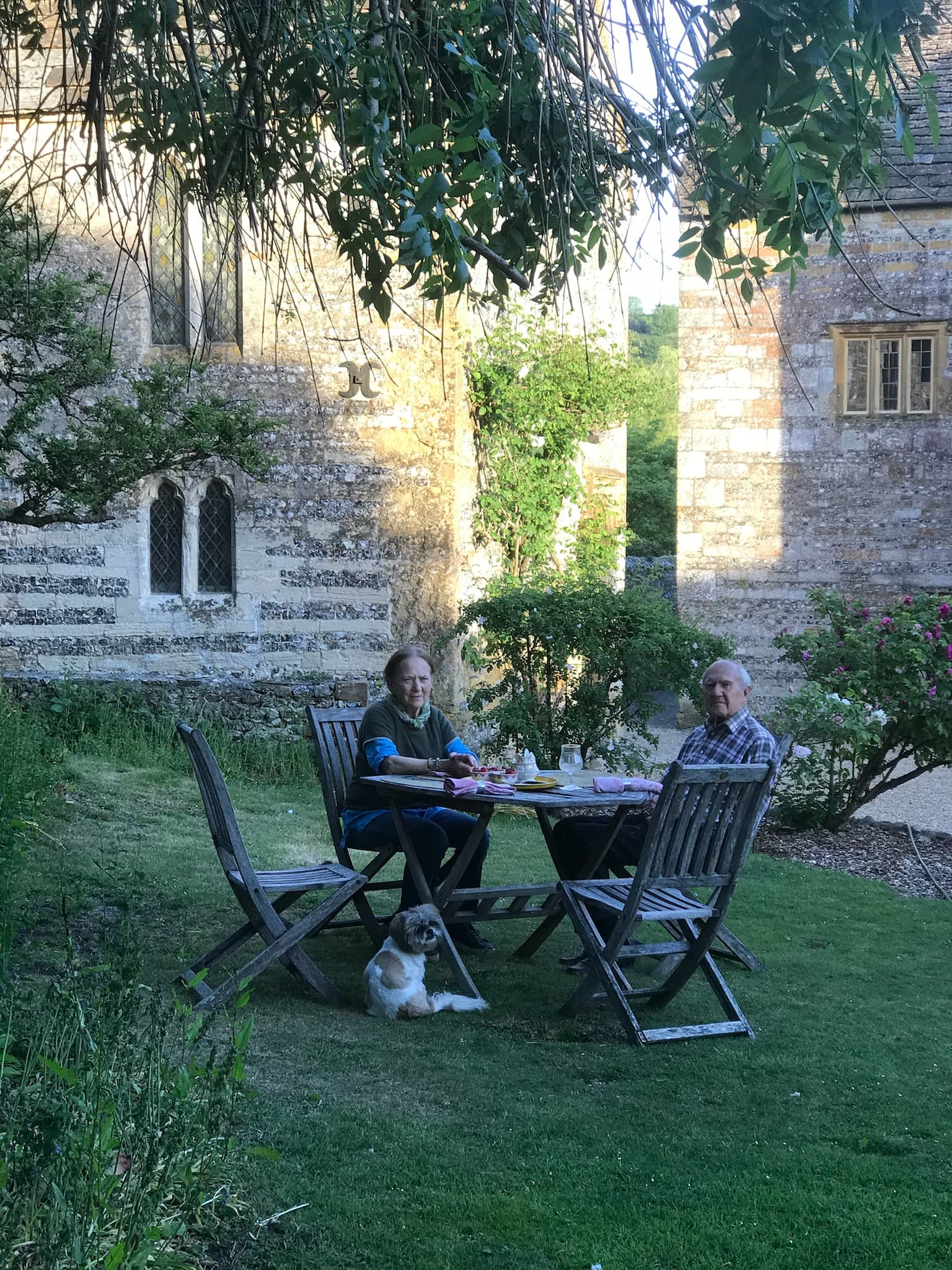 Self-catering and bed-and-breakfast accommodation at Cerne Abbey